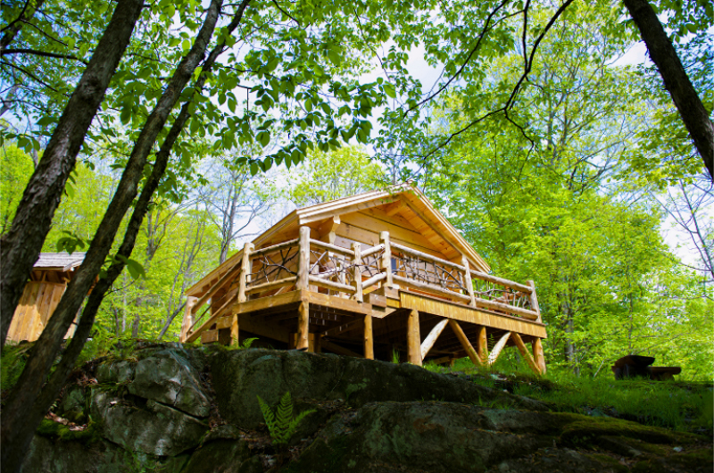 Cabane prospecteur au Parc Omega